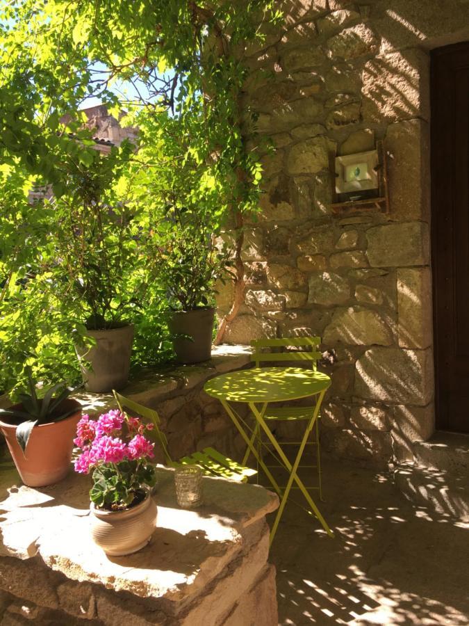 La Charmeraie Alojamento de Acomodação e Pequeno-almoço Montpeyroux (Puy-de-Dome)